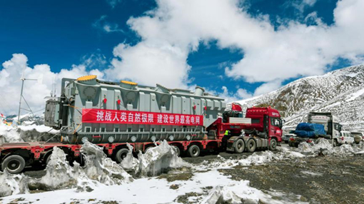 西藏阿里：与时间赛跑 点亮世界屋脊