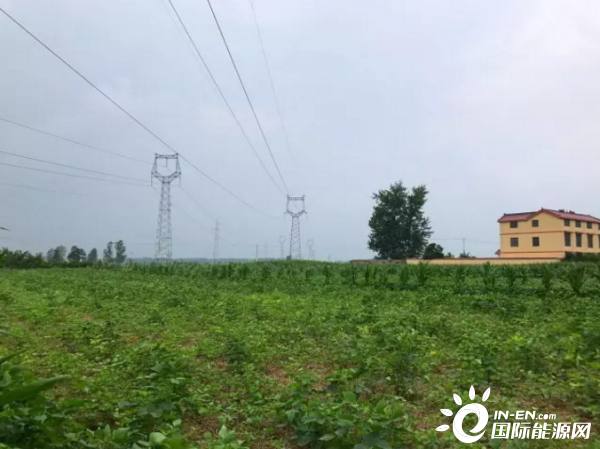 输电线路跨越民房时有哪些规定？电力线路设计如何保障对公众安全？
