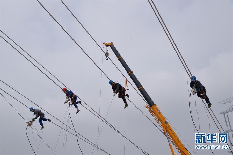 （新华视界）（2）蒙西-晋中特高压输电线路跨越黄河